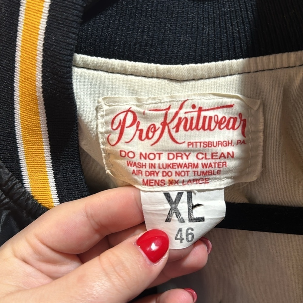 Vintage Pittsburgh Steelers Jacket - Picture 5 of 5